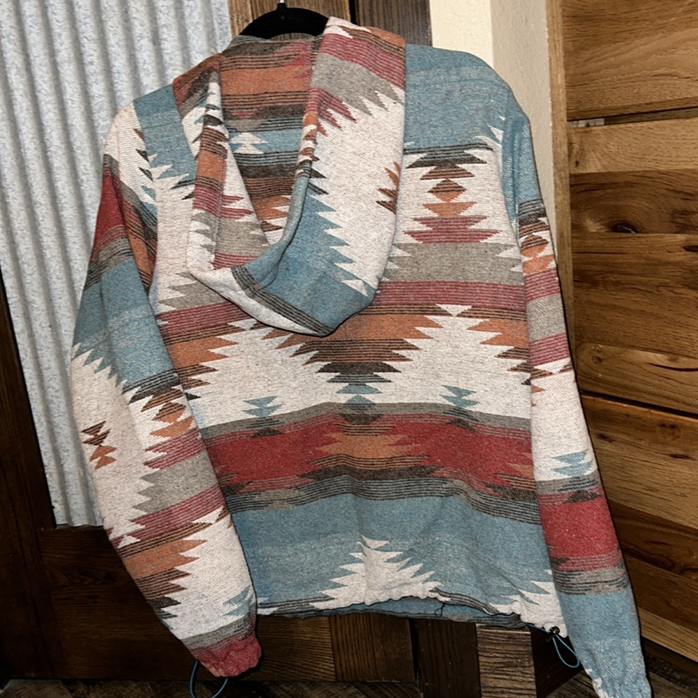 Aztec Pullover - Picture 2 of 3